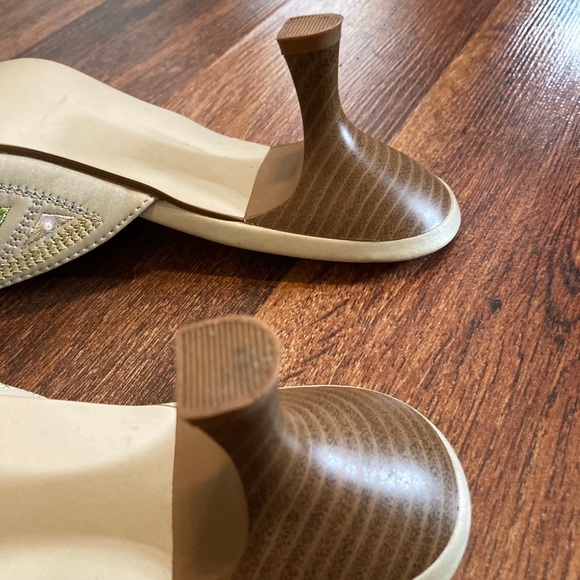 Shoes - Picture 7 of 7